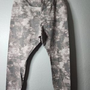 Plus size Vera Wang leggings